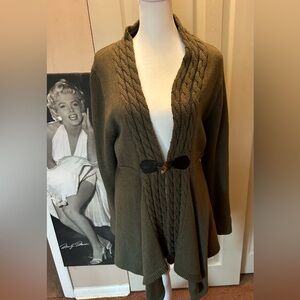 Soft Surroundings Olive Green chunky cable knit sweater. PXL